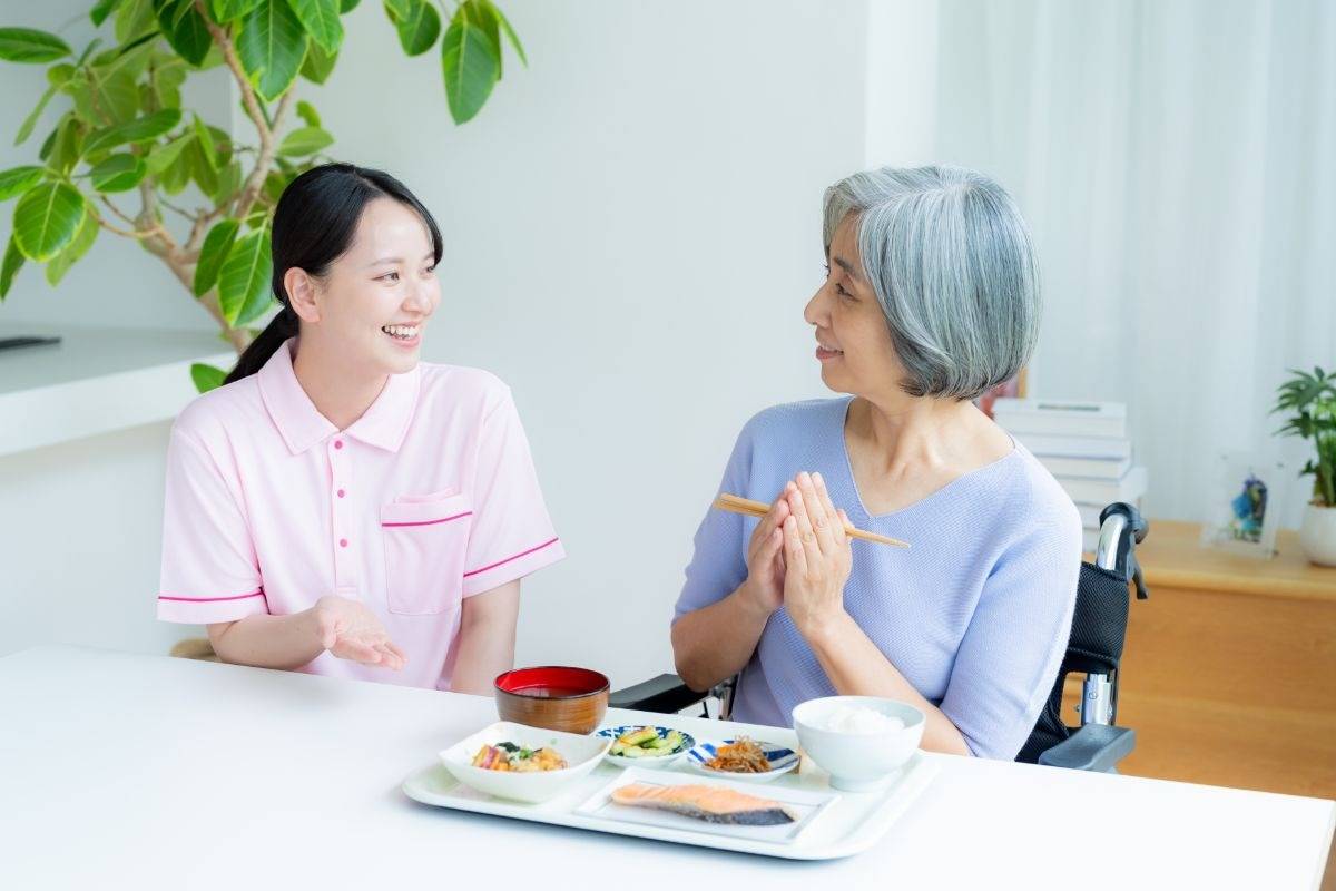 高尾駅周辺の老人ホームの選び方完全ガイド！介護施設との違いを比較