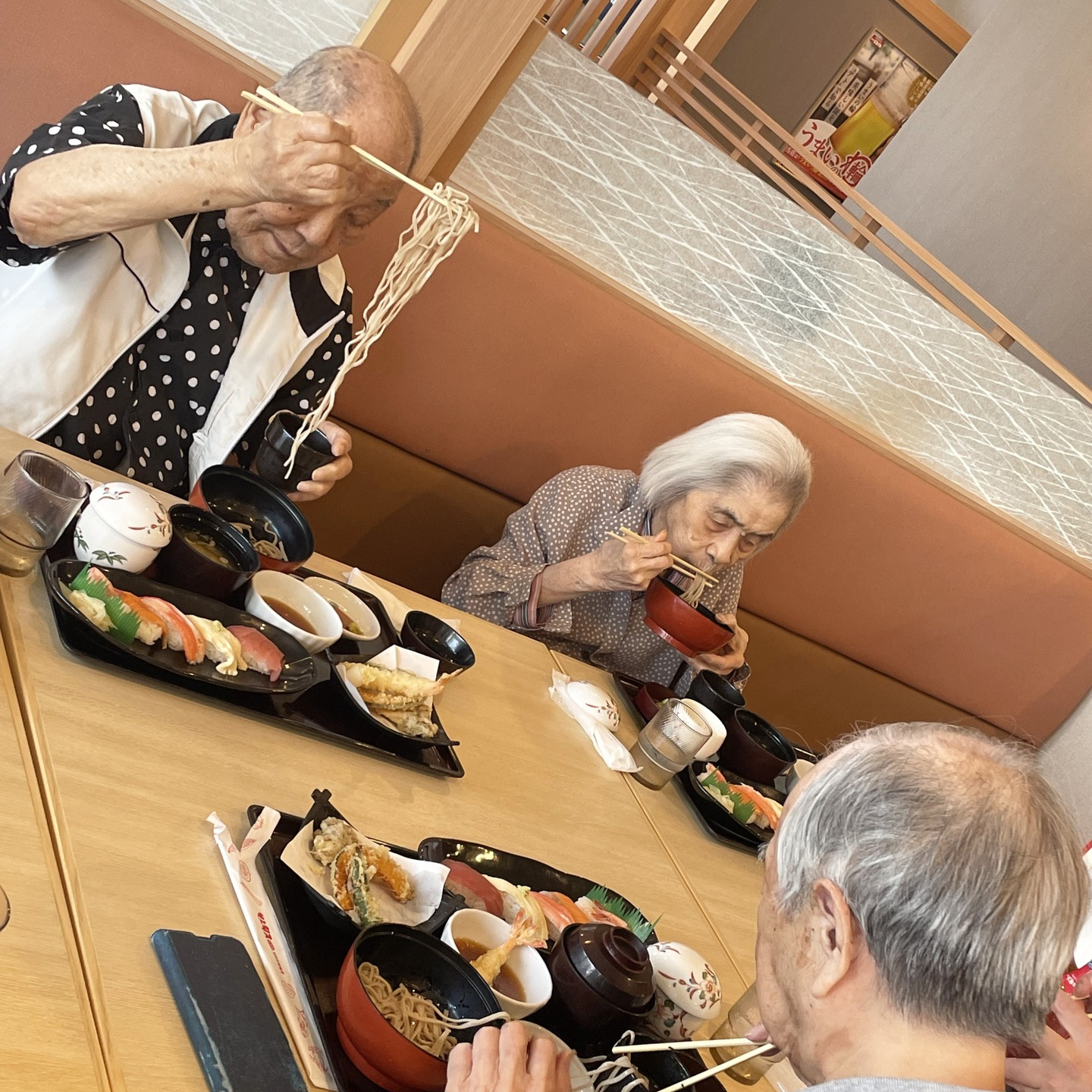 【夢のおでかけレク】