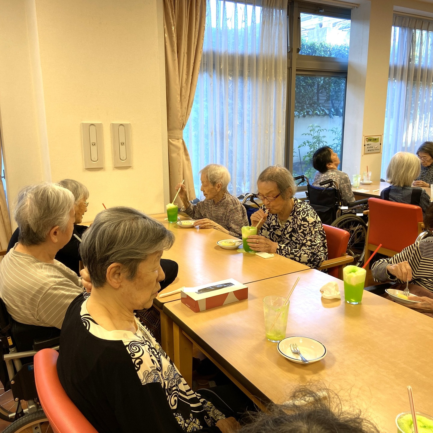 【喫茶　フラミンゴ】