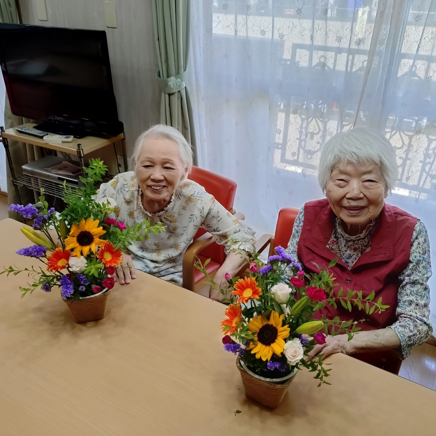 【フラワーアレンジメント💐８月】