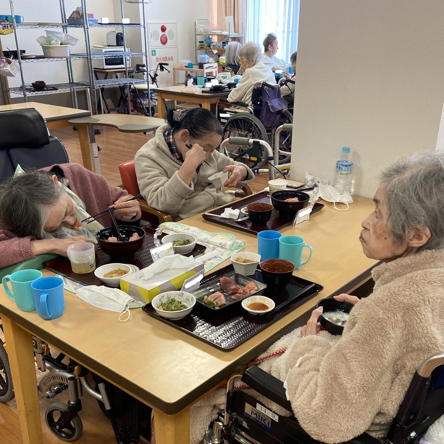 【お楽しみ昼食】