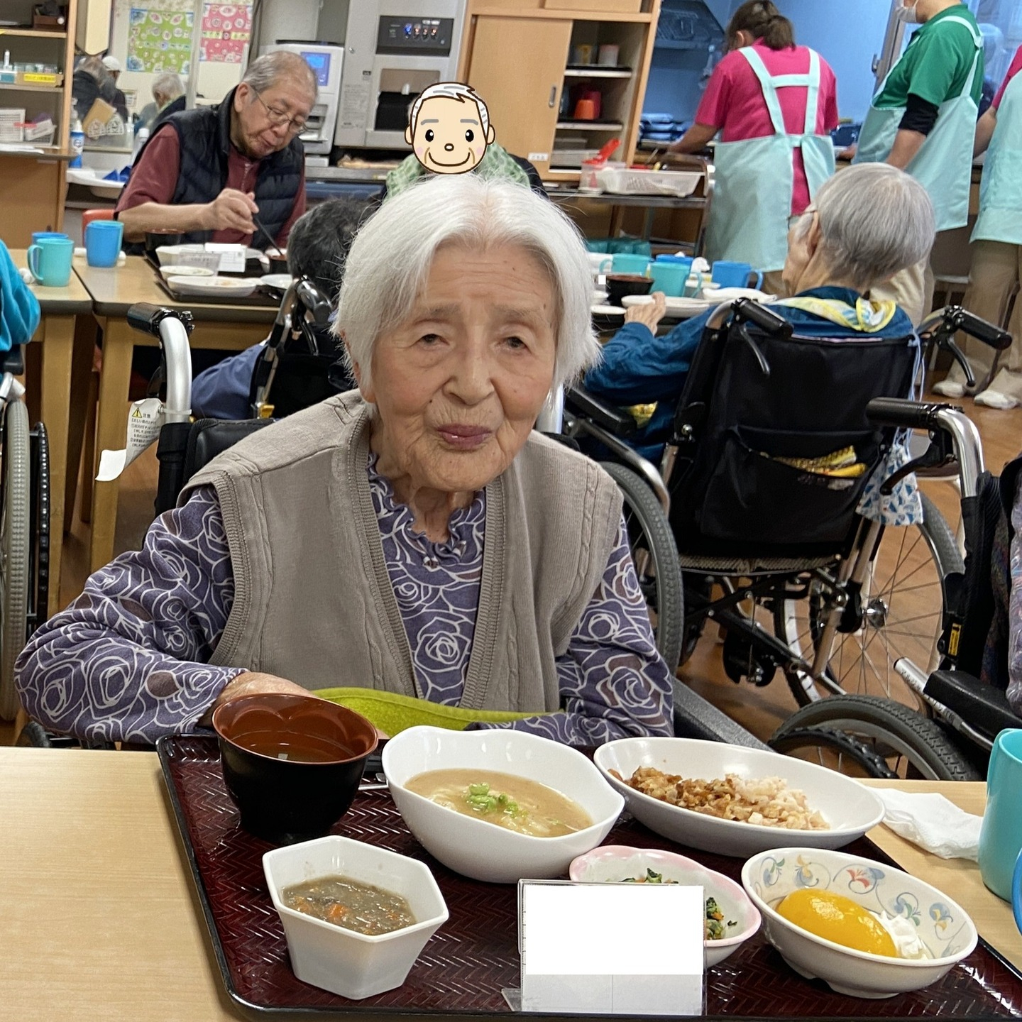 【お楽しみ昼食♬】