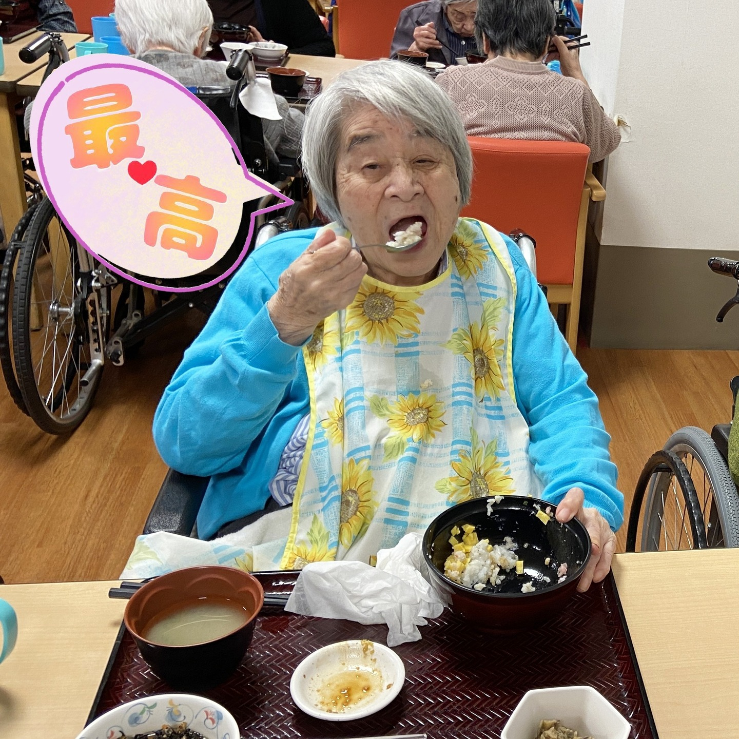 【お楽しみ昼食♬】