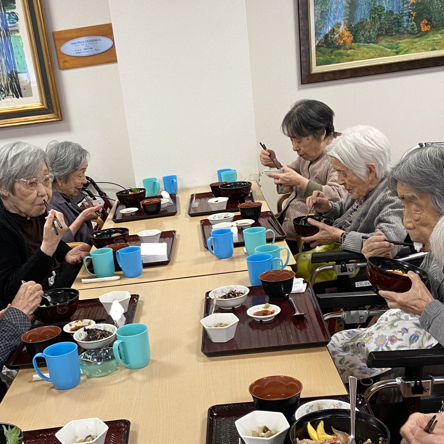 【お楽しみ昼食♬】