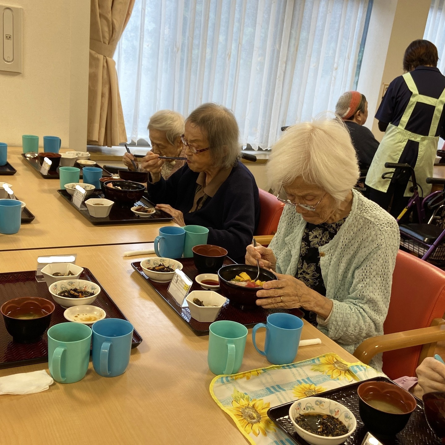 【お楽しみ昼食♬】