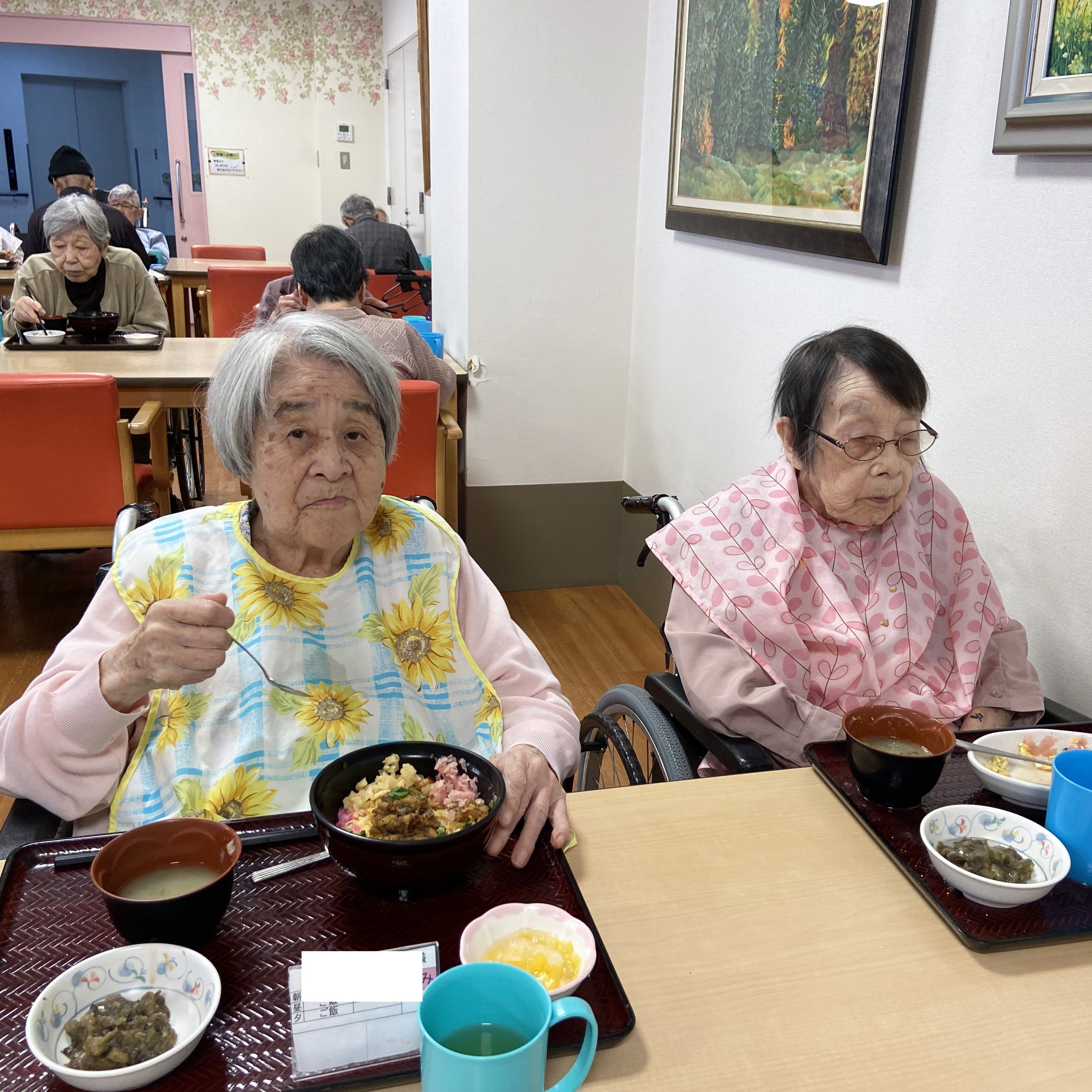 【お楽しみ昼食】