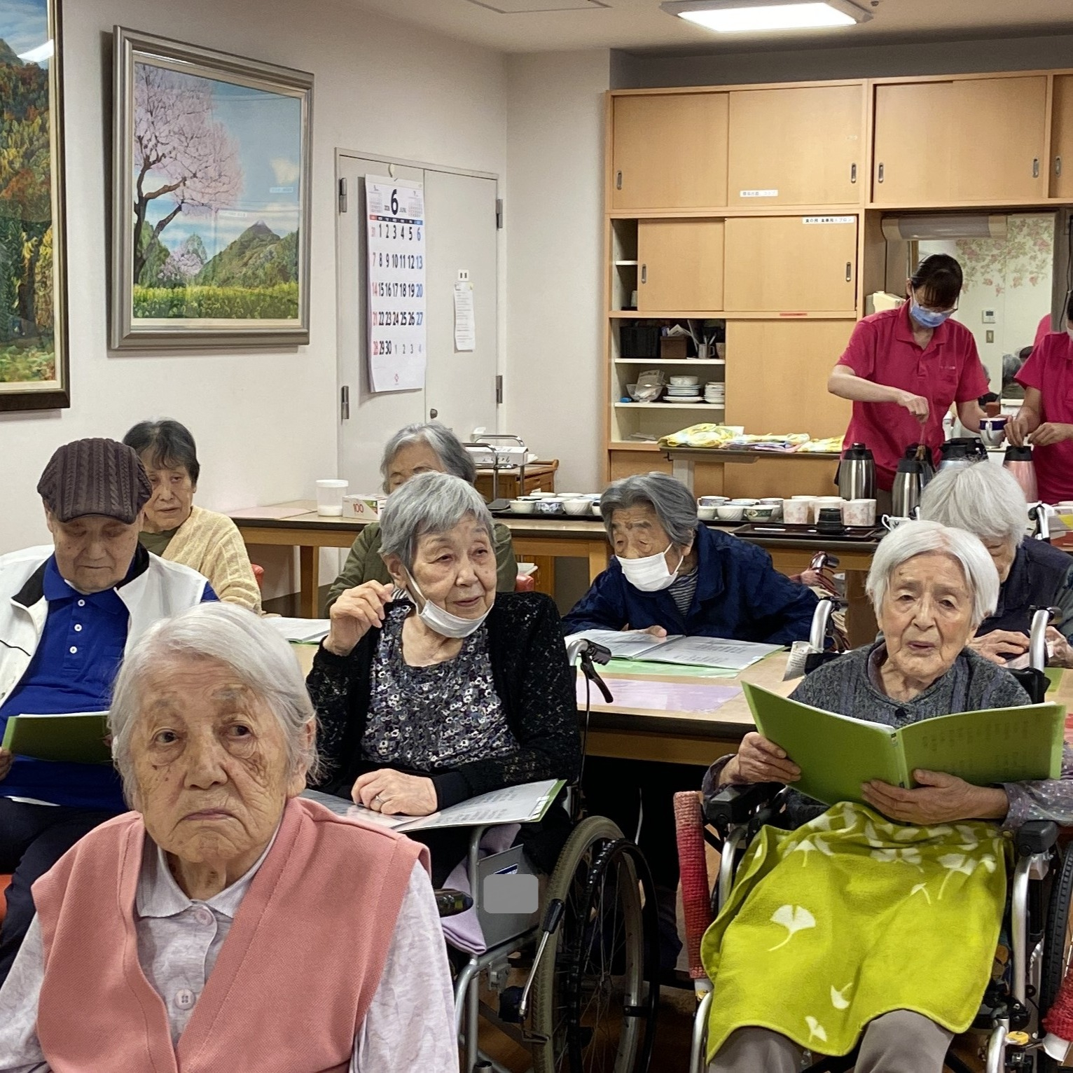 【お誕生日会】