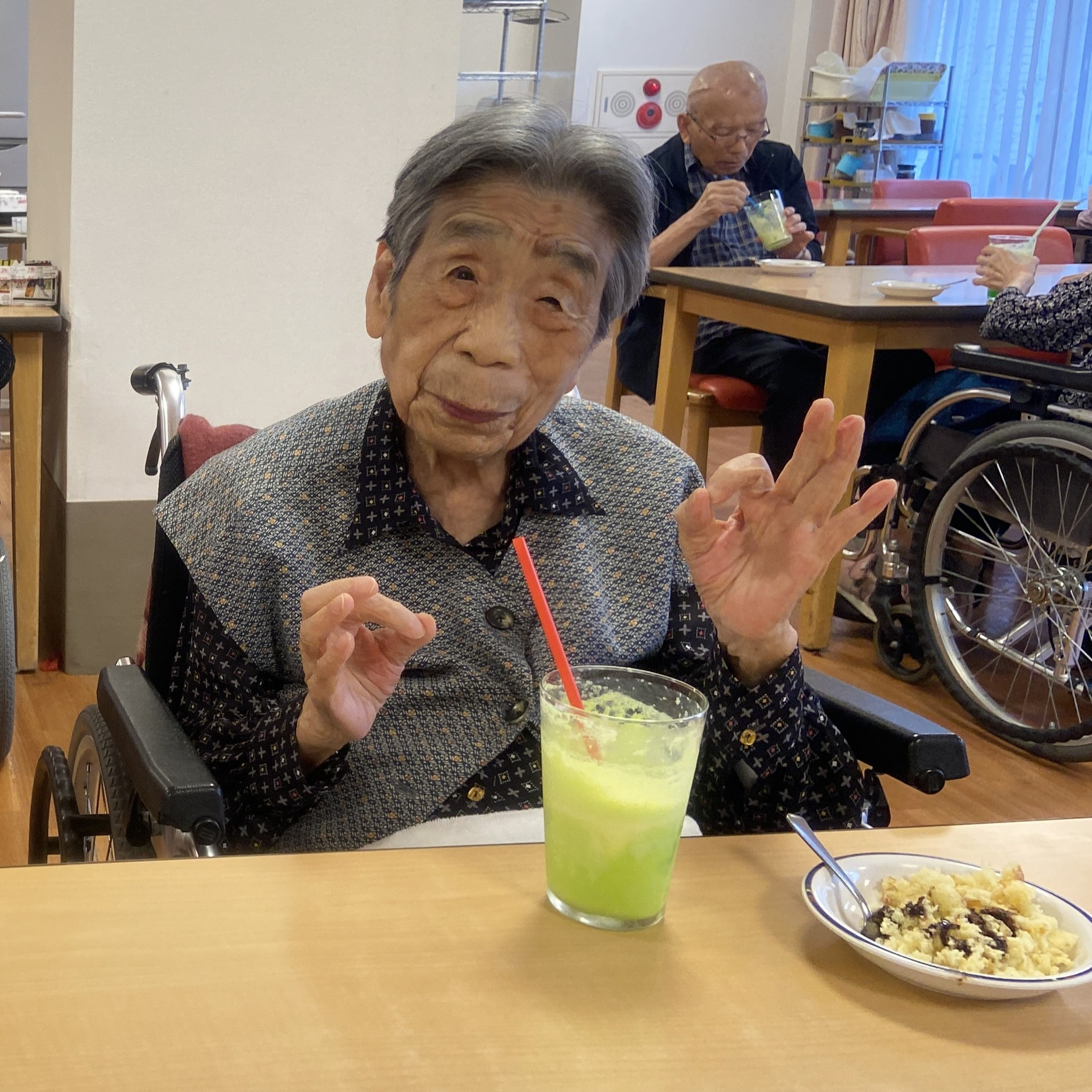 【喫茶フラミンゴ開店です】