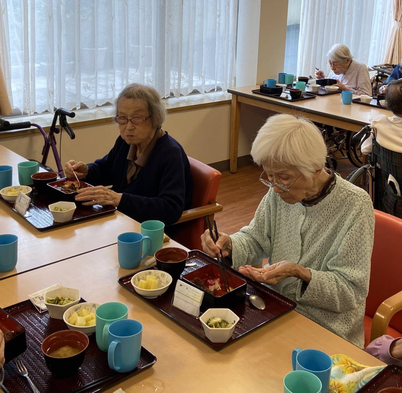 【お楽しみ昼食】