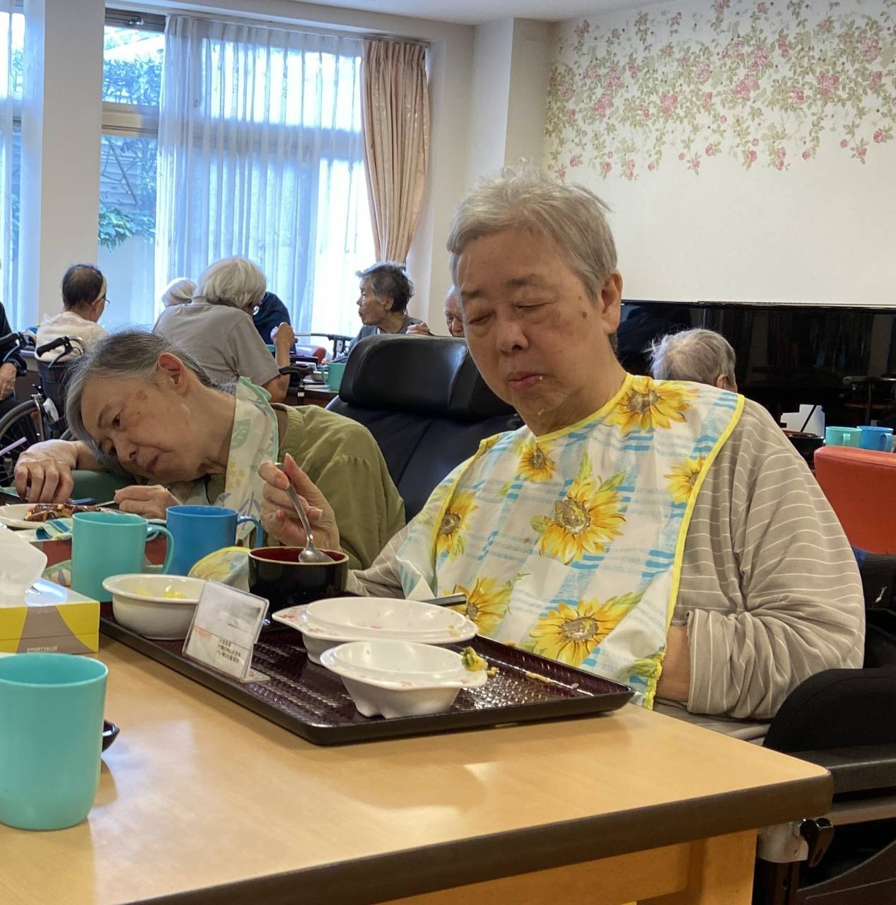 【お楽しみ昼食】